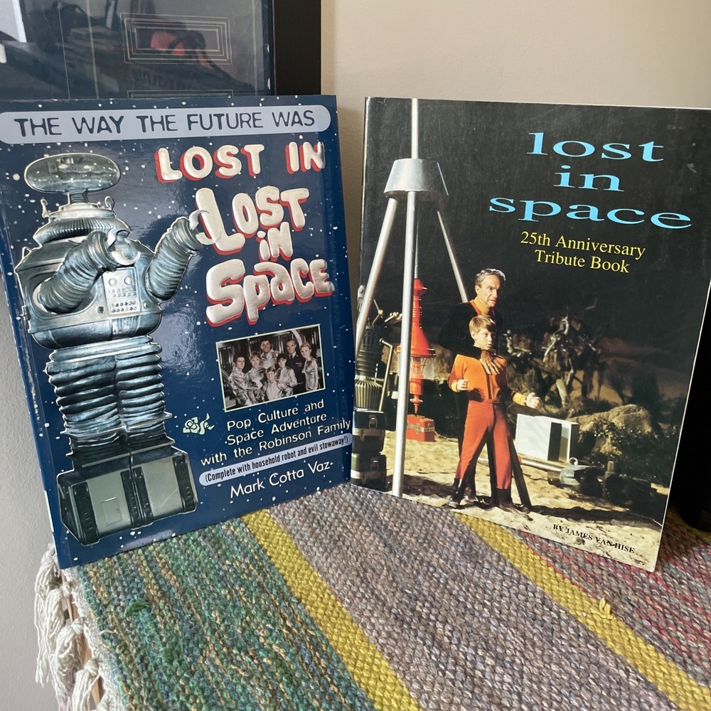 Lot Of 2 Lost In Space Books 25th anniversary Tribute And Lost in Lost In Space